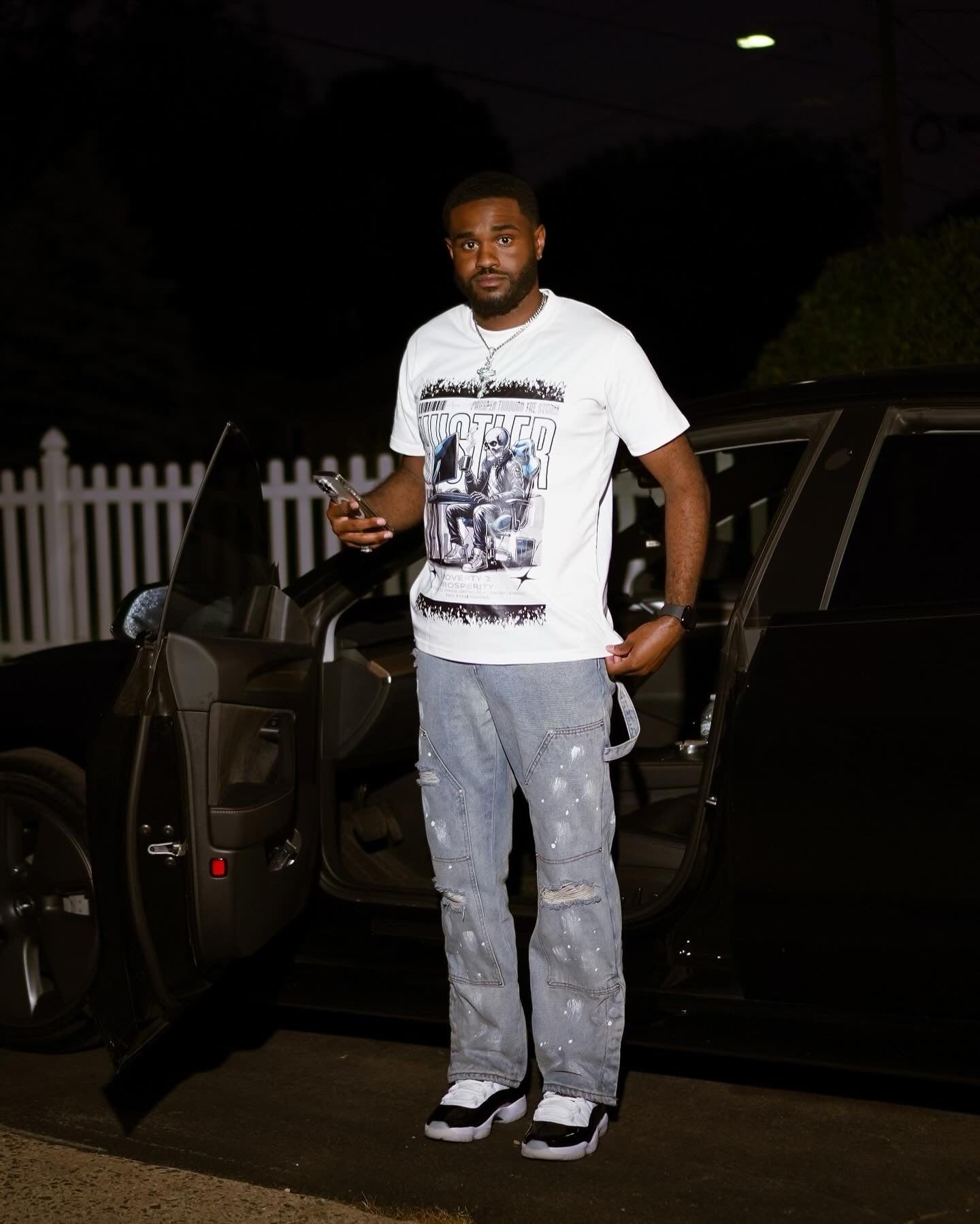 “Hustler-Prosper Through the Storm” Graphic Tee